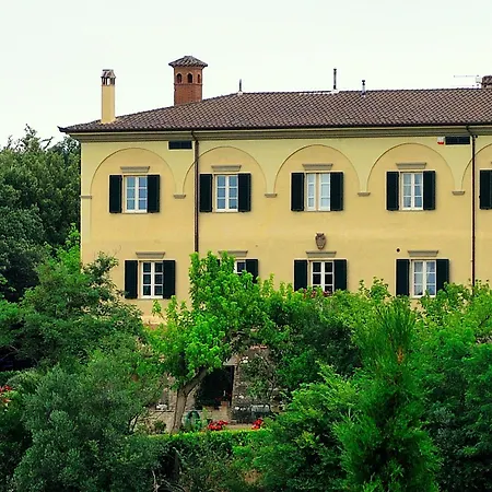 La Ghirlanda Wine