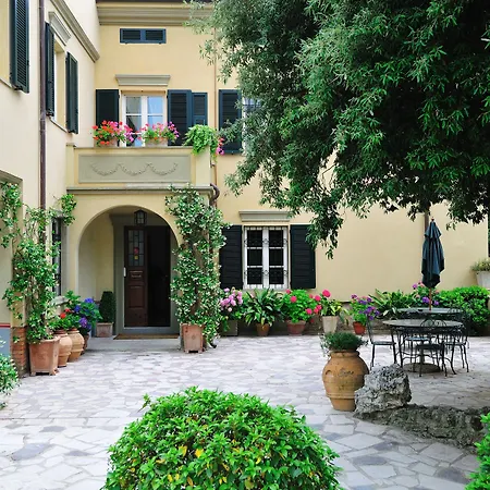 Agroturismo La Ghirlanda Wine Saragano